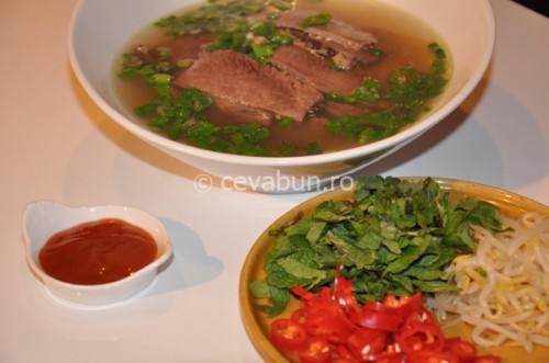 Phở bo - supa vietnameză de vită