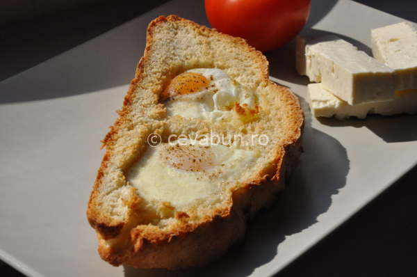 Ouă în pâine, la cuptor