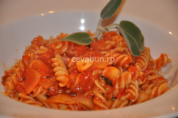 Articole culinare : Penne all’ Arrabbiata