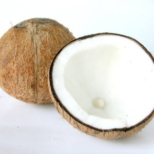 Cum se desface nuca de cocos