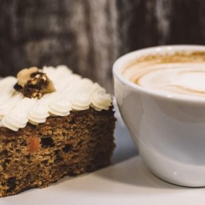 Prăjitură cu cafea şi nuci